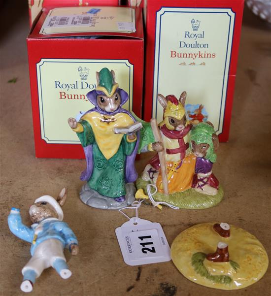 9 boxed Bunnykins figures(-)